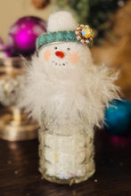 Load image into Gallery viewer, Snow People
