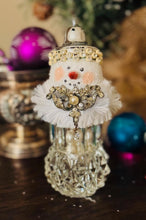 Load image into Gallery viewer, Snow People
